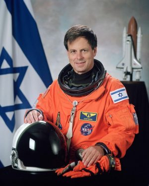 61. אילן רמון  האסטרונאוט הישראלי הראשון (1954 – 2003) 