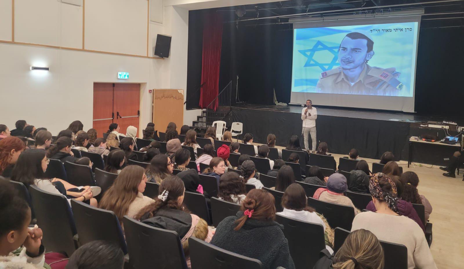העגלה של איתי - יריד החסד היחודי באולפנית אמית ישורון