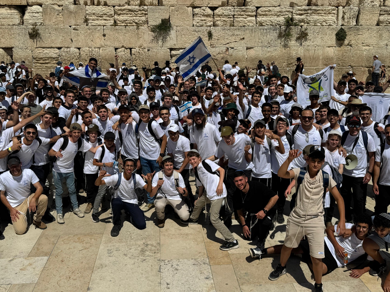 הגיבור שלי: מיזם חינוכי יחודי באמית המר - לכל כיתה חלל מלחמה שאותו היא מנציחה במהלך השנה
