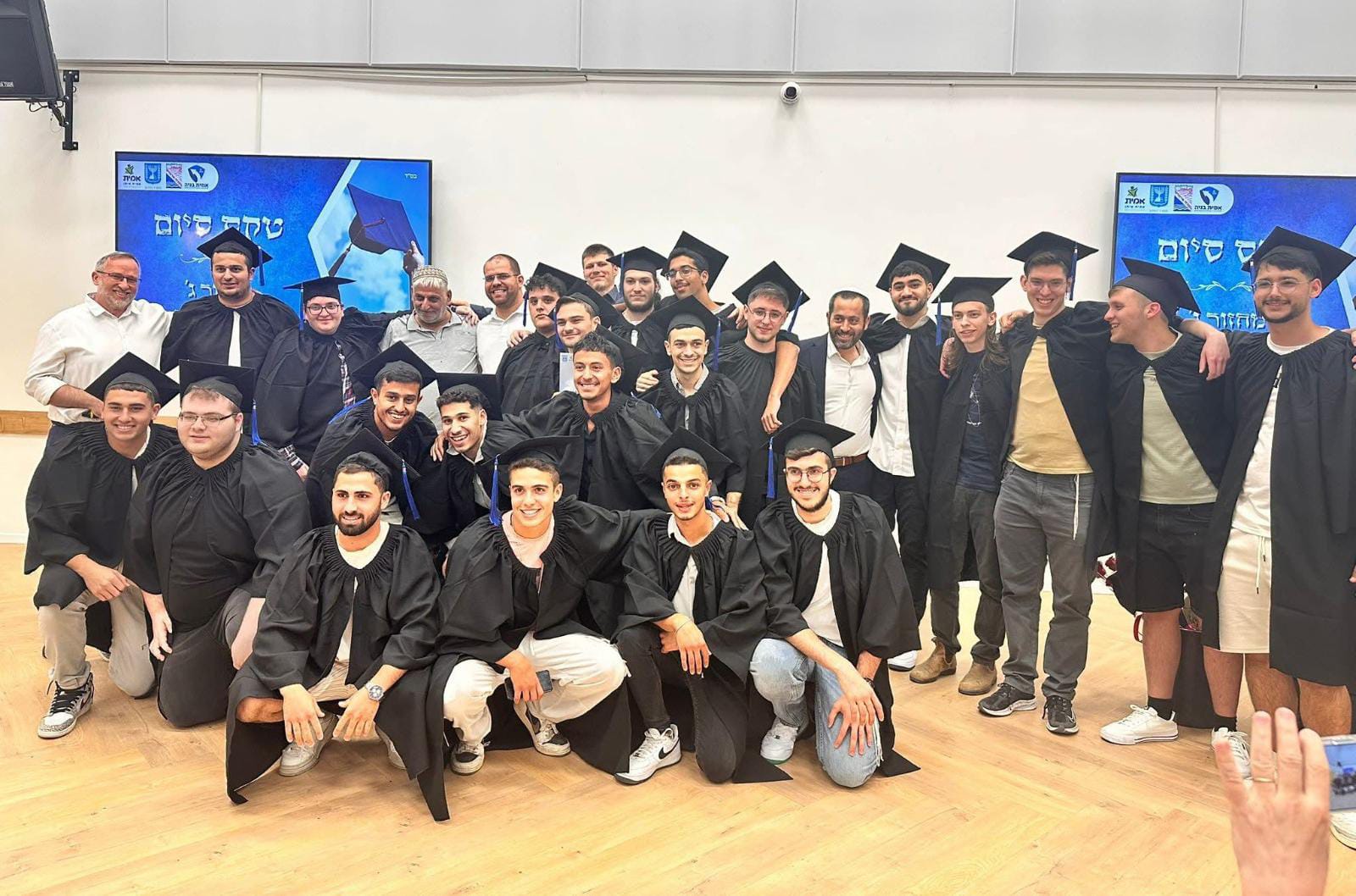 בדרך לשירות משמעותי: מחזור ג' במכינת אמית בניה סיימו בטקס חגיגי