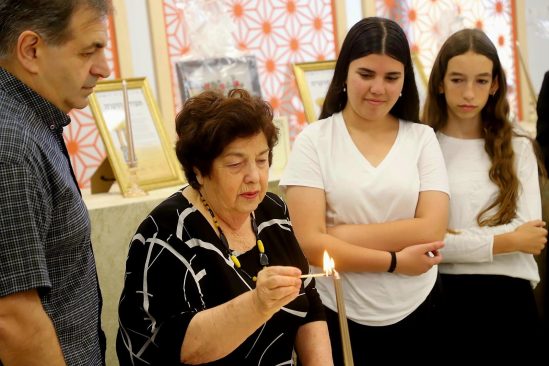 אף פעם לא מאוחר: התלמידות הפיקו חגיגת בת מצווה לנשים שורדות שואה
