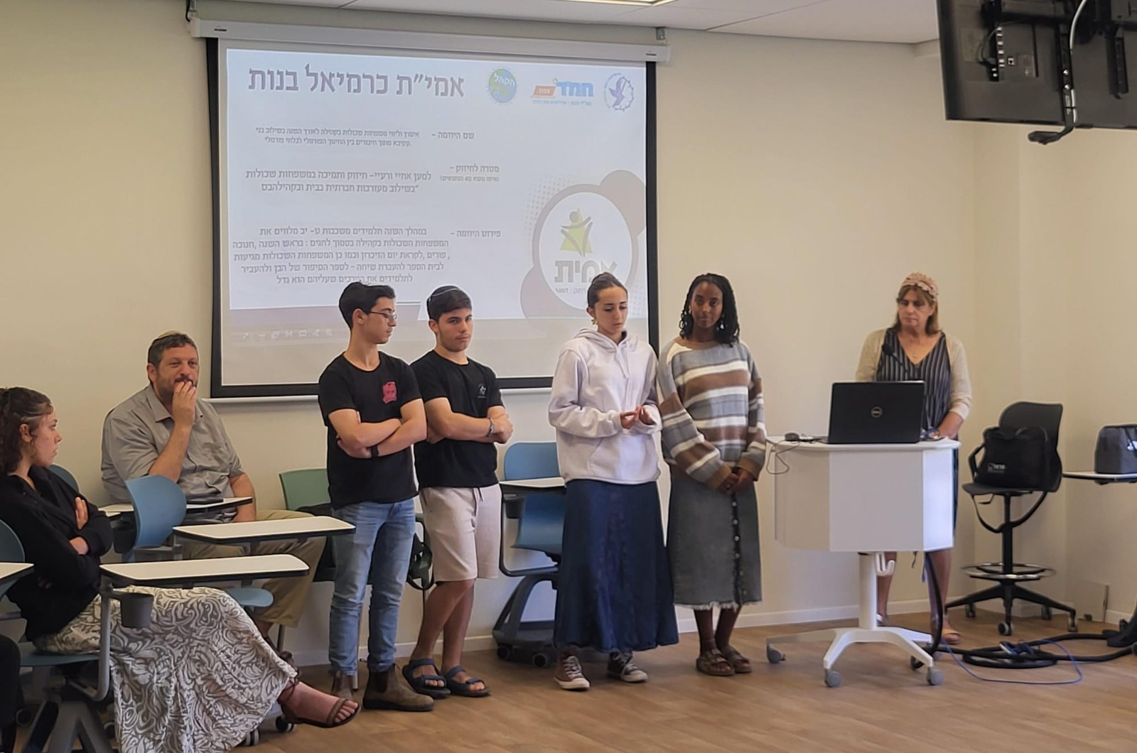 'איתכם לעד' – המיזם של תלמידי אמית כרמיאל נבחר להשתלב בתכנית החמ