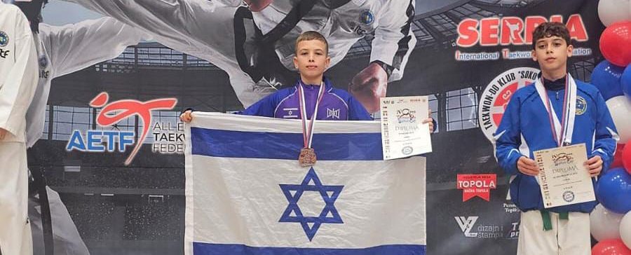 אלוף הטאקוונדו: יונתן לוי, תלמיד אמית המר חזר עם שתי מדליות מהאליפות הבינלאומית